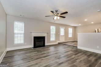224 Forrest Ln in Palmetto, GA - Building Photo - Building Photo