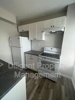 164 Stewart St in Peterborough, ON - Building Photo