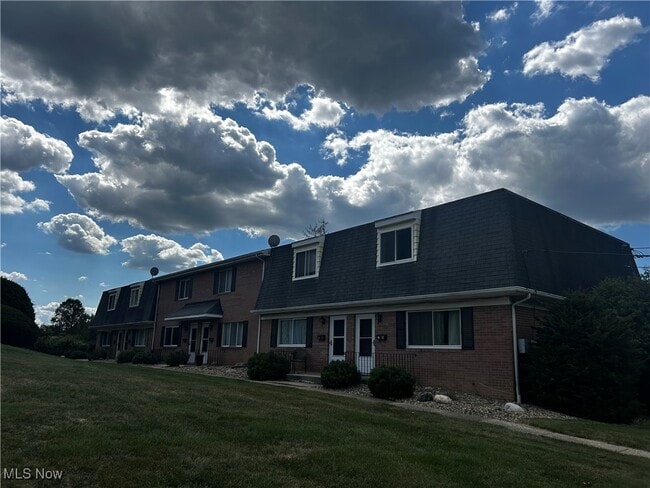 property at 2744 Juno Pl