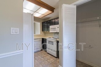 5626 Amity Springs Dr in Charlotte, NC - Building Photo - Building Photo