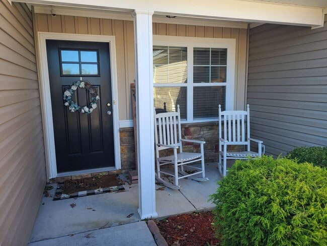 421 Ridgeway Dr in Sneads Ferry, NC - Building Photo - Building Photo