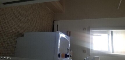 605 Grove St-Unit -12 in Clifton, NJ - Building Photo - Building Photo