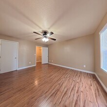 8101 W Flamingo Rd in Las Vegas, NV - Foto de edificio - Building Photo