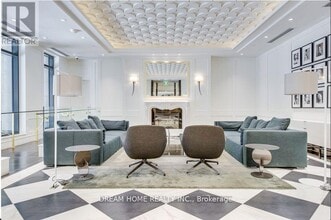 955 Bay St. in Toronto, ON - Building Photo - Building Photo