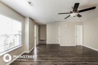 8148 Ottawa Ln in Charlotte, NC - Foto de edificio - Building Photo