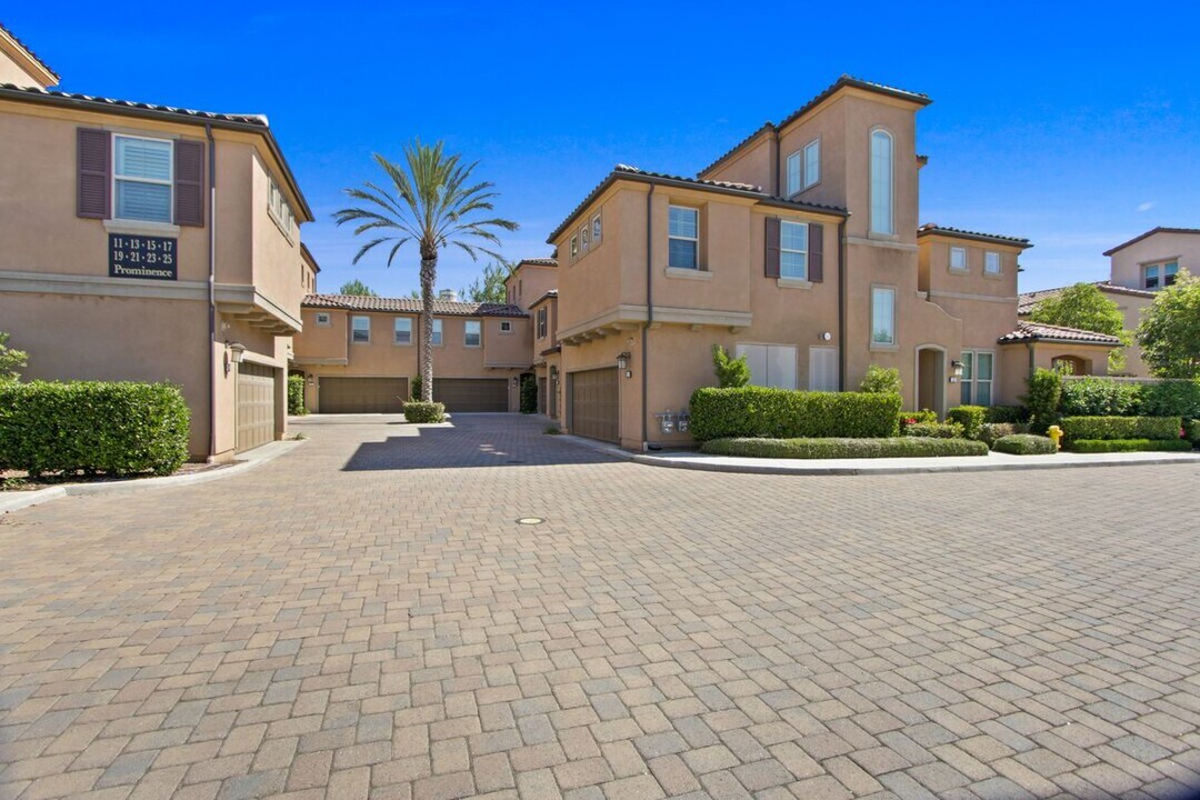 21 Prominence in Lake Forest, CA - Building Photo