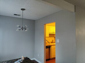 7995 E Mississippi Ave in Denver, CO - Foto de edificio - Building Photo