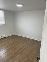 7529 N Maplewood Ave in Chicago, IL - Building Photo - Building Photo