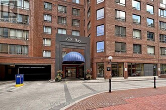 633-633 Bay St. in Toronto, ON - Building Photo - Building Photo
