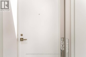 30 Ordnance St in Toronto, ON - Building Photo - Building Photo