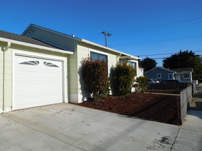 885 Duplex in San Bruno, CA - Building Photo - Other