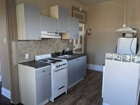 1749 Crafton Blvd, Unit 2 in Pittsburgh, PA - Building Photo