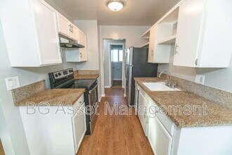 1938 Ethan Way in Sacramento, CA - Building Photo - Building Photo