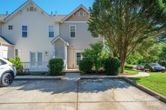 11339 Dundarrach Ln in Charlotte, NC - Building Photo - Building Photo