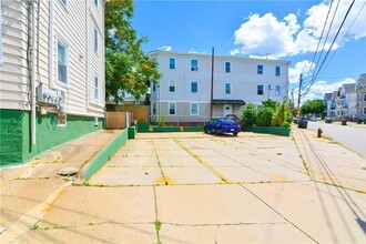 132 Gesler St in Providence, RI - Building Photo - Building Photo