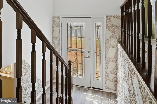 property at 26 Dover Ln