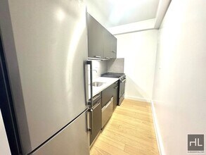 East 39th Street in New York, NY - Building Photo - Building Photo
