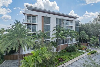 Adagio on the Bay in Fort Lauderdale, FL - Building Photo - Building Photo