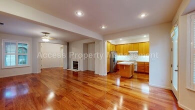 4177 Sunny Ln in Turlock, CA - Foto de edificio - Building Photo