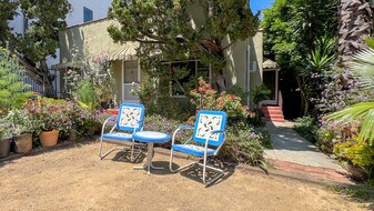 10865 Fruitland Dr, Unit .25 in Studio City, CA - Building Photo