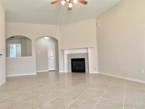 2438 Ranch Hollow Ct in Katy, TX - Building Photo - Building Photo