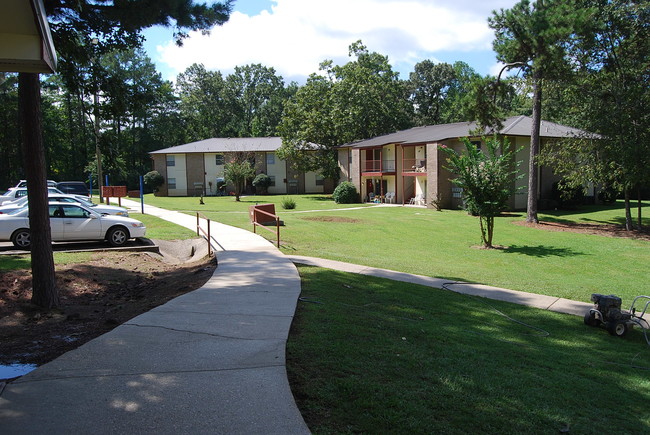 Woodcroft Apartments in Moody, AL - Foto de edificio - Building Photo