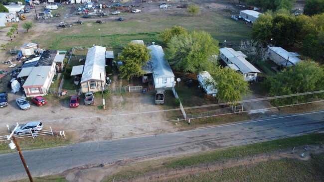 17189 Benton City Rd in Von Ormy, TX - Building Photo - Primary Photo