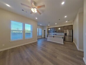 5476 Sandstone Dr in Garland, TX - Building Photo - Building Photo