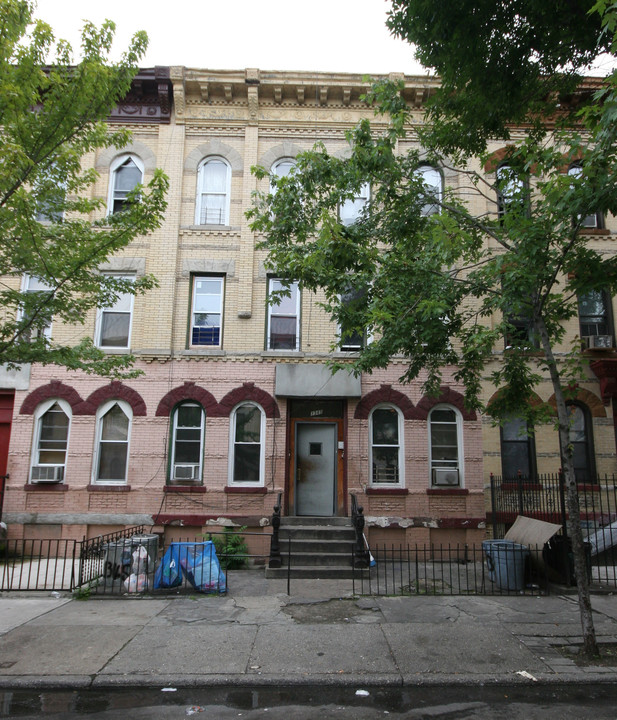 The Jacobowitz Portfolio in Brooklyn, NY - Building Photo