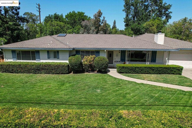 134 Cerezo Dr in Walnut Creek, CA - Building Photo - Building Photo