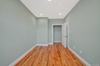 197 E 55th St in Brooklyn, NY - Building Photo - Building Photo