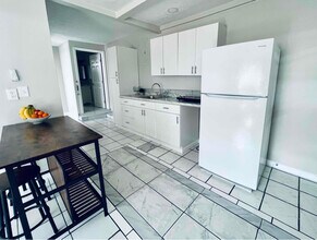 417 Ehehene Pl-Unit -B in Hilo, HI - Building Photo - Building Photo