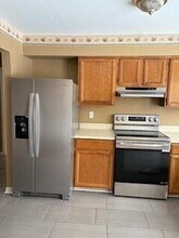 1887 Fleetwood Dr in Troy, MI - Building Photo - Building Photo