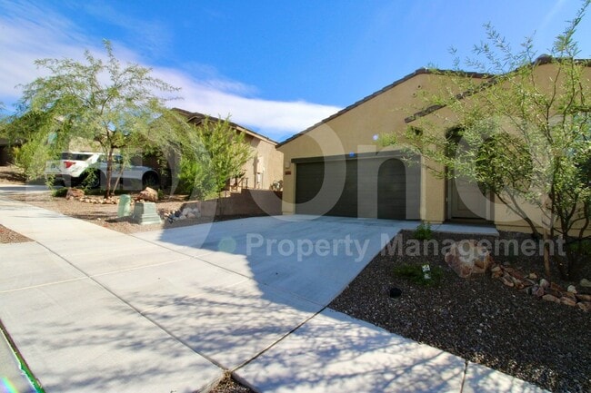 property at 14040 E Red Pine Pl