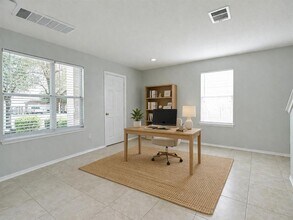 102 Blanco Woods Blvd in Elgin, TX - Building Photo - Building Photo