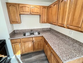 1604 N H St in San Bernardino, CA - Foto de edificio - Building Photo