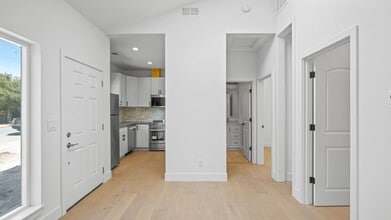 348 San Pablo Ave in Millbrae, CA - Building Photo - Building Photo