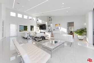 28405 Via Acero in Malibu, CA - Building Photo - Building Photo