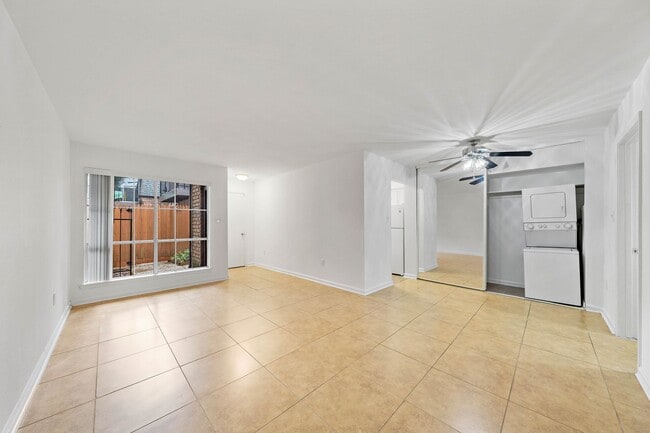 property at 711 Holiday Dr