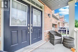 26 Newhouse Blvd in Caledon, ON - Building Photo - Building Photo