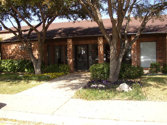 Raintree Apartments in San Angelo, TX - Foto de edificio - Building Photo