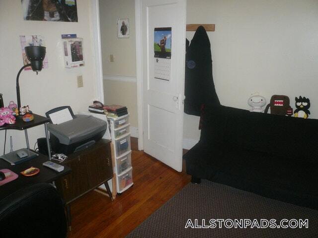 1197 Commonwealth Ave in Boston, MA - Building Photo - Building Photo