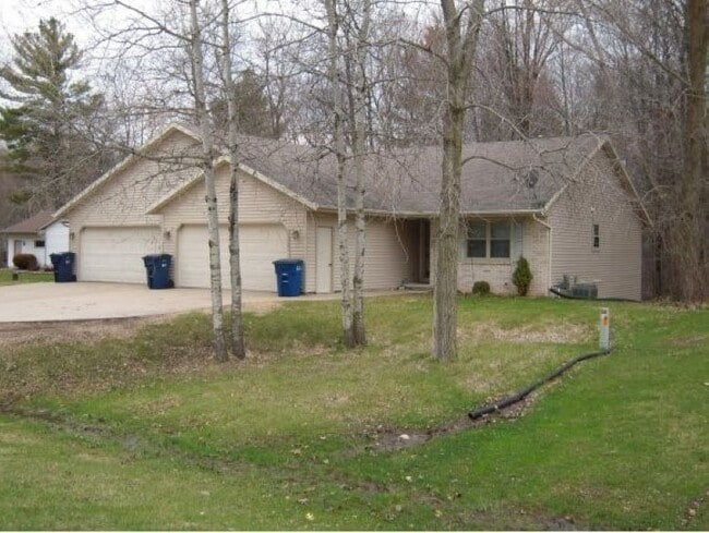 13501 Velp Ave, Unit 13501 Velp Ave