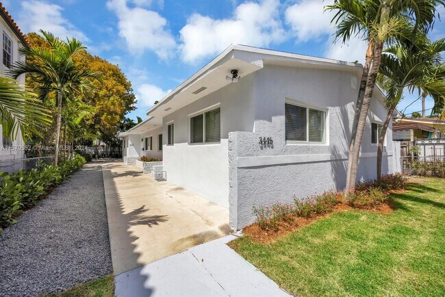 3445 SW 23rd Terrace, Unit 3447 in Miami, FL - Building Photo - Building Photo