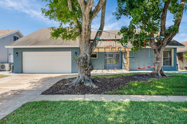 7515 San Mateo Dr E in Boca Raton, FL - Building Photo - Building Photo