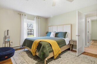 1005 Redbud Rd in Blacksburg, VA - Building Photo - Building Photo