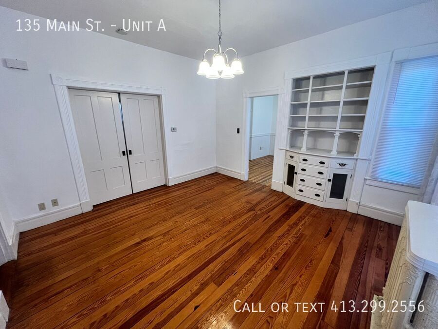 135 Main St-Unit -Unit A in Indian Orchard, MA - Foto de edificio