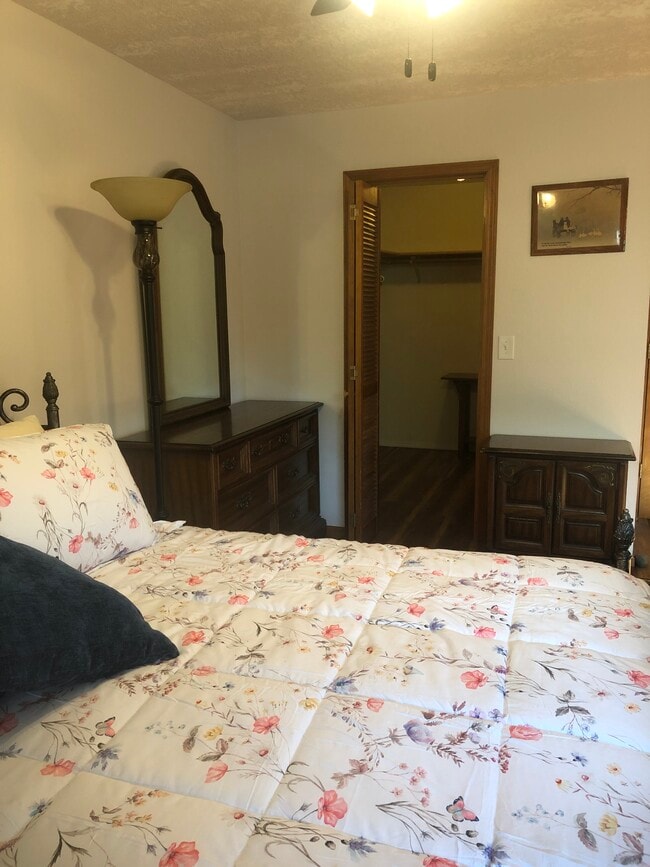 952 NW 23rd Ave in Camas, WA - Building Photo - Building Photo