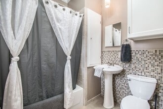 4959 S 134th St in Omaha, NE - Building Photo - Building Photo