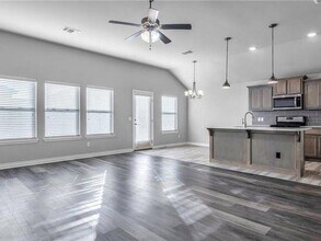 806 Barbaroot Dr in Norman, OK - Building Photo - Building Photo